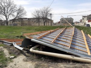 Şimal bölgəsində yenə qasırğa:elektrik və qaz təsərrüfatına ziyan dəydi